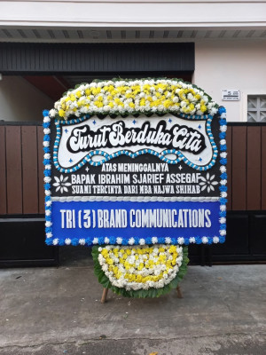 Papan Bunga Duka di Kemang Tanduk